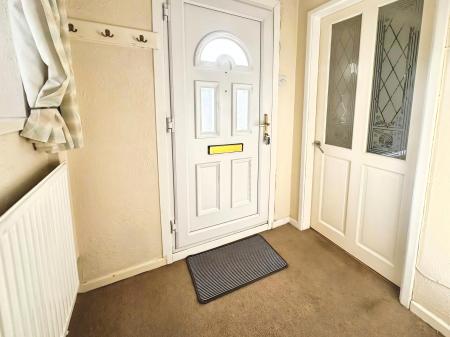 2 bedroom Semi-detached house for sale in Mendip Grove, Gunthorpe, Peterborough, PE4