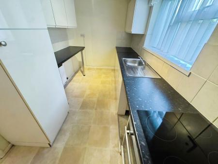 2 bedroom Semi-detached house for sale in Mendip Grove, Gunthorpe, Peterborough, PE4