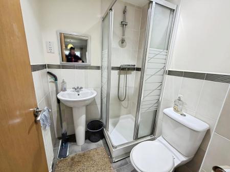 2 bedroom Flat to let in Eagle Way, Hampton Centre, Peterborough, PE7