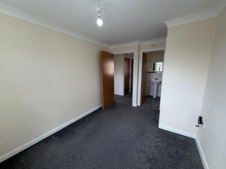 2 bedroom Flat to let in Eagle Way, Hampton Centre, Peterborough, PE7