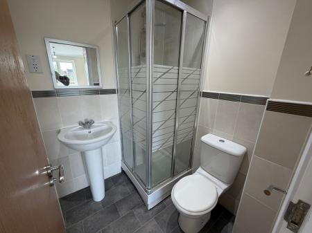 2 bedroom Flat to let in Eagle Way, Hampton Centre, Peterborough, PE7