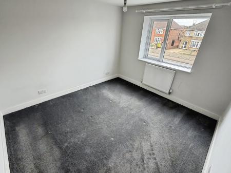 2 bedroom Flat to let in Lincoln Road, Walton, Peterborough, PE4