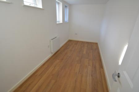 2 bedroom Flat to let in Central Court, Lincoln Road, Peterborough, PE1