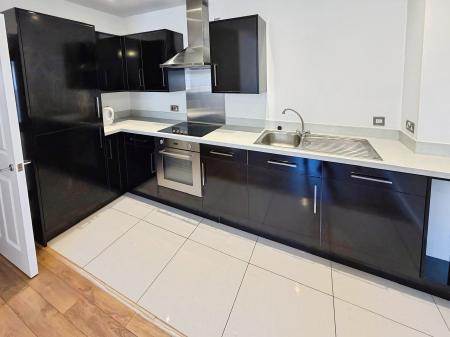 2 bedroom Flat to let in Central Court, Lincoln Road, Peterborough, PE1