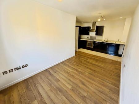 2 bedroom Flat to let in Central Court, Lincoln Road, Peterborough, PE1