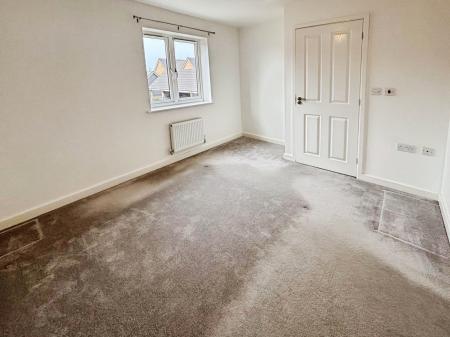 3 bedroom Semi-detached house for sale in North Station Close, Peterborough, PE26