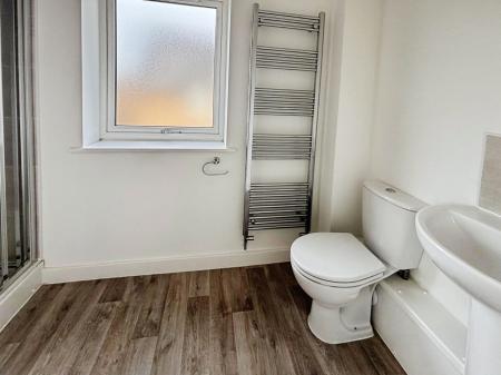 3 bedroom Semi-detached house for sale in North Station Close, Peterborough, PE26