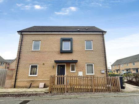 North Station Close, Peterborough, PE26