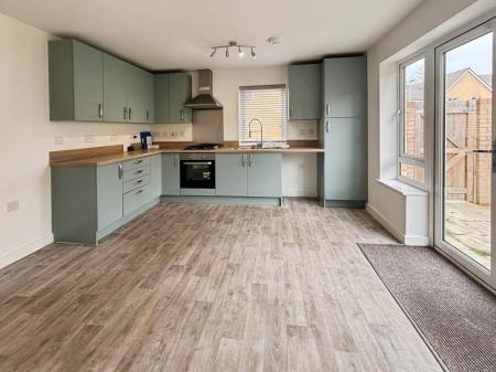 3 bedroom Semi-detached house for sale in North Station Close, Peterborough, PE26