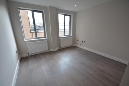 1 bedroom Flat to let in Park Road, Peterborough, PE1