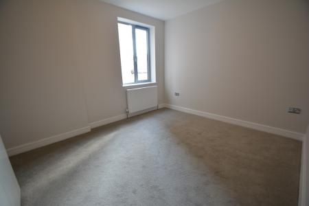 1 bedroom Flat to let in Park Road, Peterborough, PE1