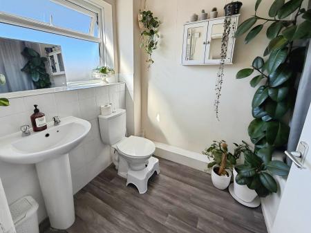 2 bedroom Flat to let in St Pauls Road, Peterborough, PE1