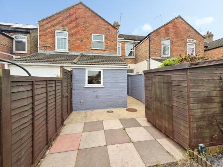 2 bedroom Terraced House to let in Belsize Avenue, Woodston, Peterborough, PE2