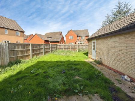 3 bedroom Detached house to let in Sprigs Road, Hampton Hargate, Peterborough, PE7