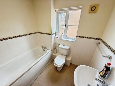 3 bedroom Detached house to let in Sprigs Road, Hampton Hargate, Peterborough, PE7