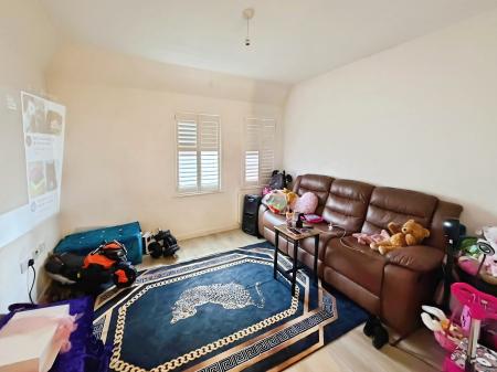 1 bedroom Flat to let in Park Road, Peterborough, PE1