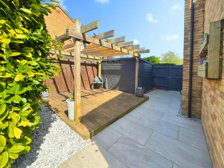 6 bedroom Detached house for sale in Chapel Street, Crowland, PE6