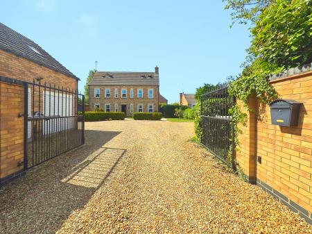 Chapel Street, Crowland, PE6