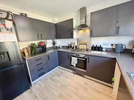 3 bedroom Semi-detached house for sale in Harrier Way, Market Deeping, PE6