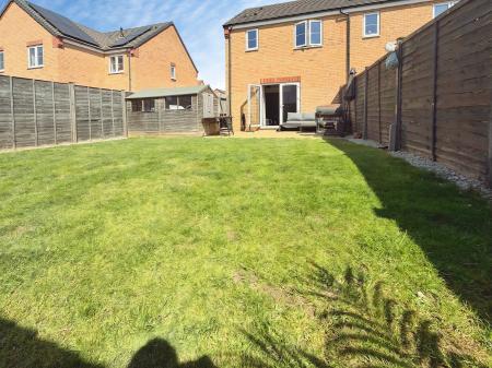 3 bedroom Semi-detached house for sale in Harrier Way, Market Deeping, PE6