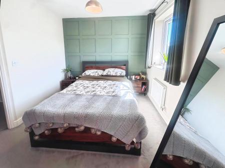 3 bedroom Semi-detached house for sale in Harrier Way, Market Deeping, PE6