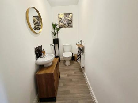 3 bedroom Semi-detached house for sale in Harrier Way, Market Deeping, PE6