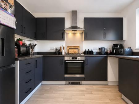 3 bedroom Semi-detached house for sale in Harrier Way, Market Deeping, PE6