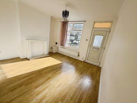 2 bedroom Terraced House to let in Crown Street, New England, Peterborough, PE1