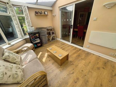 4 bedroom Detached house for sale in Deene Close, Market Deeping, PE6