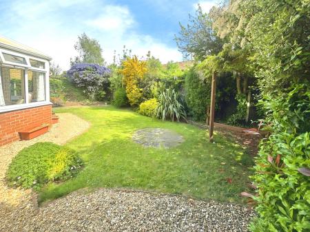 4 bedroom Detached house for sale in Deene Close, Market Deeping, PE6