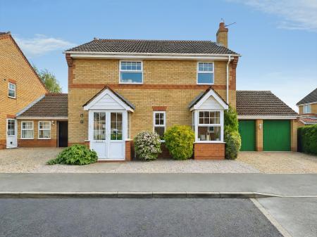 Deene Close, Market Deeping, PE6