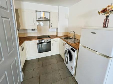 1 bedroom Flat to let in Misterton Court, Ortonplaza, Orton Goldhay, Peterborough, PE2