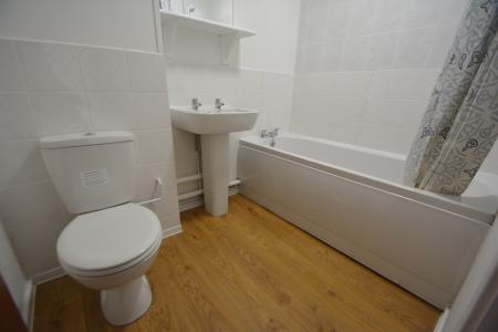 2 bedroom Flat to let in Hadrians Court, Peterborough, PE2