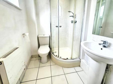 2 bedroom Flat for sale in Cubitt Way, Oundle Road, Peterborough, PE2