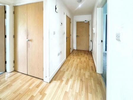 2 bedroom Flat for sale in Cubitt Way, Oundle Road, Peterborough, PE2