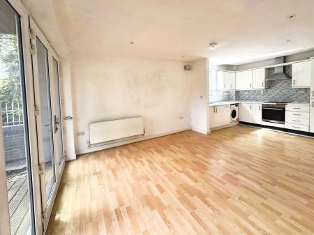 2 bedroom Flat for sale in Cubitt Way, Oundle Road, Peterborough, PE2
