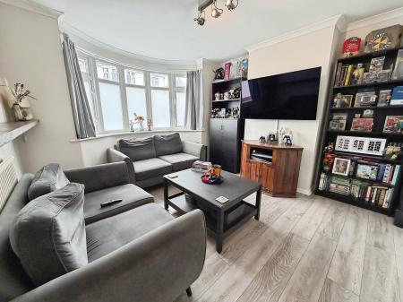 3 bedroom Semi-detached house for sale in Byron Close, Stanground, Peterborough, PE2