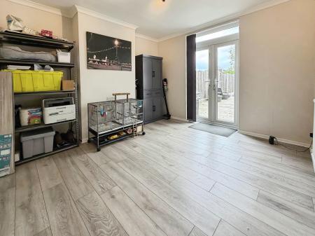 3 bedroom Semi-detached house for sale in Byron Close, Stanground, Peterborough, PE2