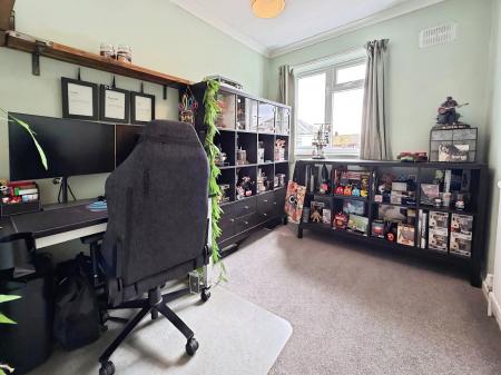 3 bedroom Semi-detached house for sale in Byron Close, Stanground, Peterborough, PE2