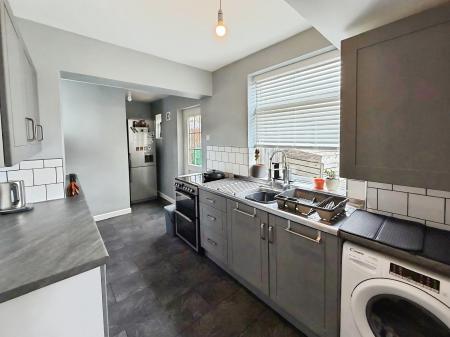 3 bedroom Semi-detached house for sale in Byron Close, Stanground, Peterborough, PE2