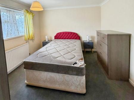 2 bedroom Semi-detached house to let in Richmond Avenue, Peterborough, PE4