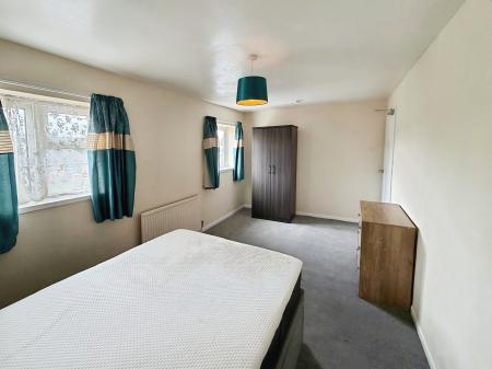 2 bedroom Semi-detached house to let in Richmond Avenue, Peterborough, PE4