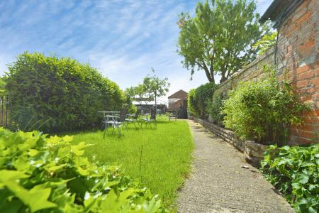 2 bedroom Terraced House to let in East End, Langtoft, PE6