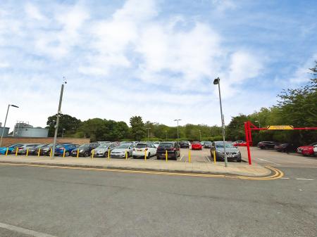 1 bedroom Flat to let in Misterton Court, Orton Plaza, Orton Goldhay, Peterborough, PE2