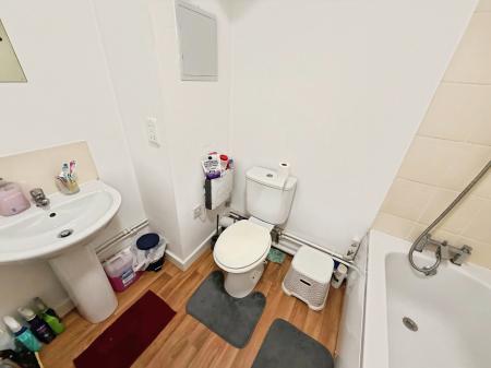 1 bedroom Flat to let in Misterton Court, Orton Plaza, Orton Goldhay, Peterborough, PE2