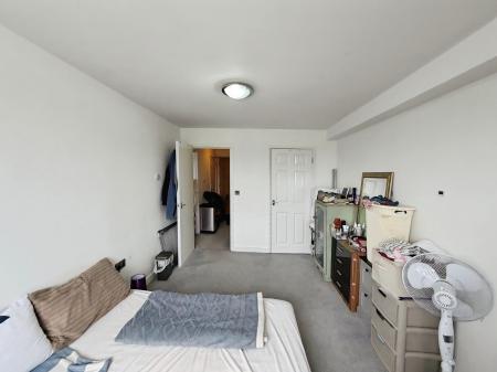 1 bedroom Flat to let in Misterton Court, Orton Plaza, Orton Goldhay, Peterborough, PE2