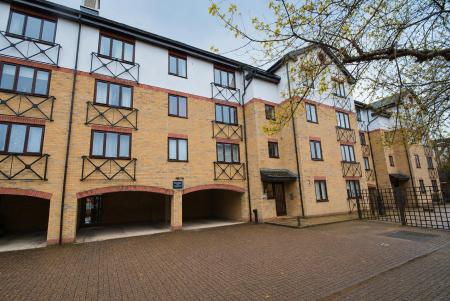 Viersen Platz, Peterborough, PE1