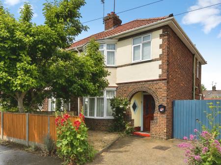 3 bedroom Character Property for sale in Exeter Road, Millfield, Peterborough, PE1