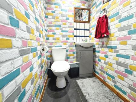3 bedroom Character Property for sale in Exeter Road, Dogsthorpe, Peterborough, PE1