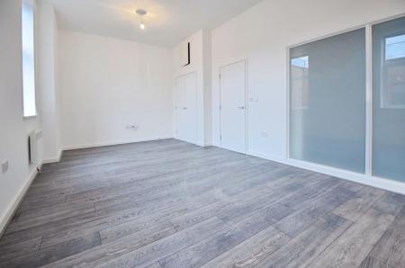 1 bedroom Flat to let in Vicarage Farm Road, Peterborough, PE1